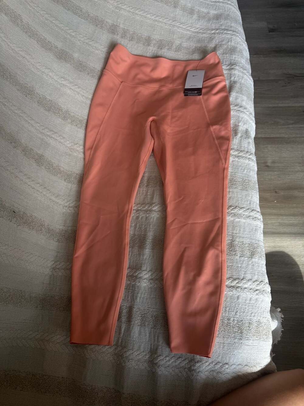 Nike High Rise 7/8 Length Leggings Size L Coral